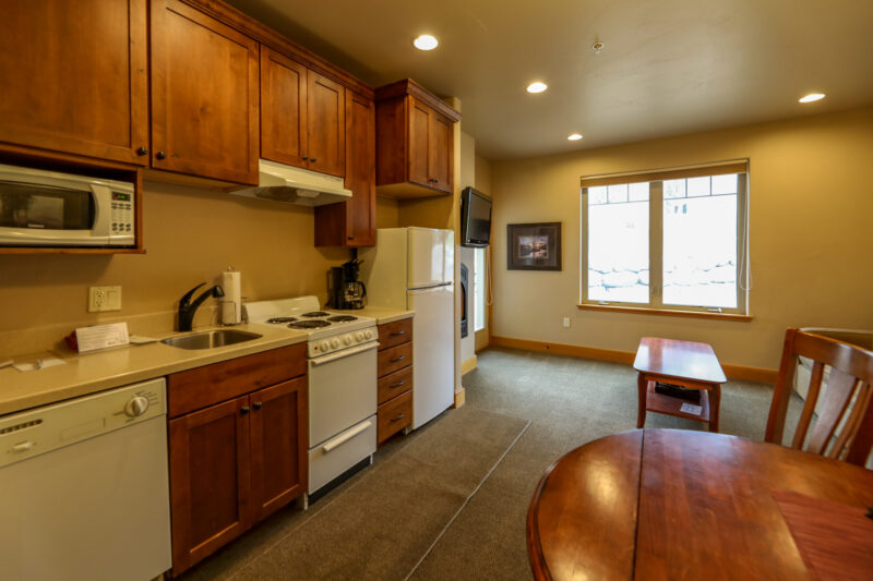 CONDOS • Meadow Lake Resort